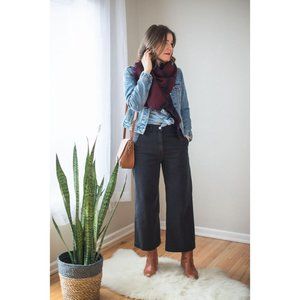 Everlane wide leg crop regular navy colored pants size 4